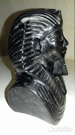 Бюст из африканского эбенового дерева