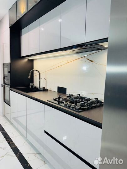 Кухня прямая стильная