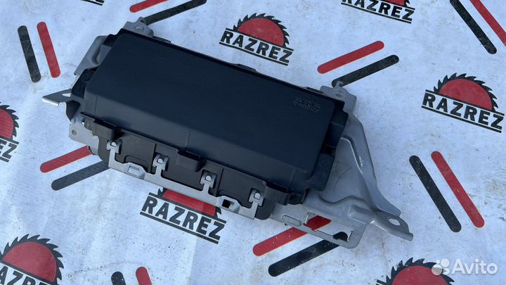 Подушка безопасности коленная lancer 10