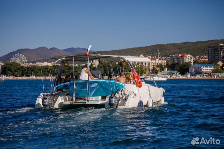 Мотокатамаран