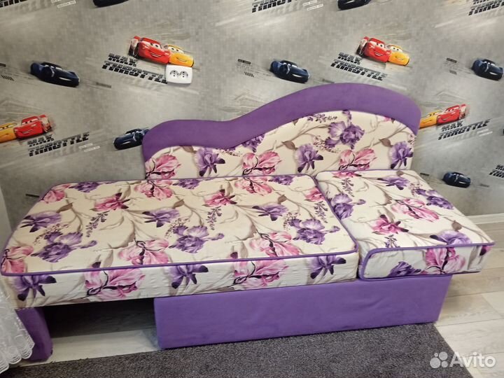 Детский диван кушетка