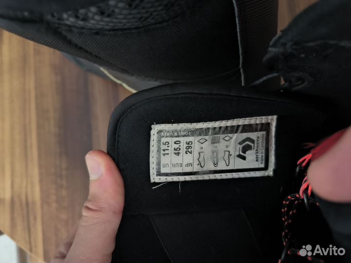 Сноубордические ботинки northwave freedom 45EU