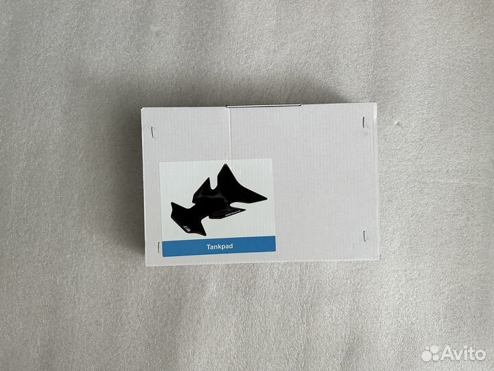 Наклейка на бак bmw