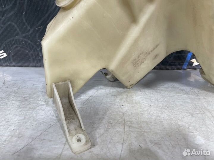 Бачок омывателя Volkswagen Passat B5 AMX 2002