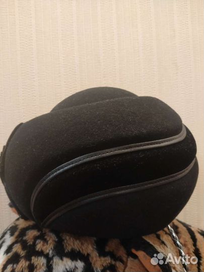 Шапка женская. Драп, шерсть сто процентов