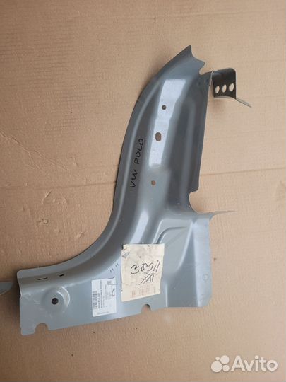 Панель крепления заднего фонаря polo 5 Sedan