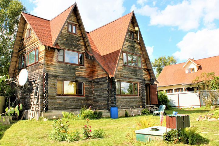 Коттедж 185 м² на участке 6,1 сот.