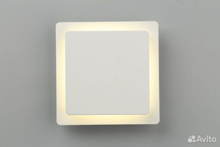 Бра настенный в спальню 2 лампы