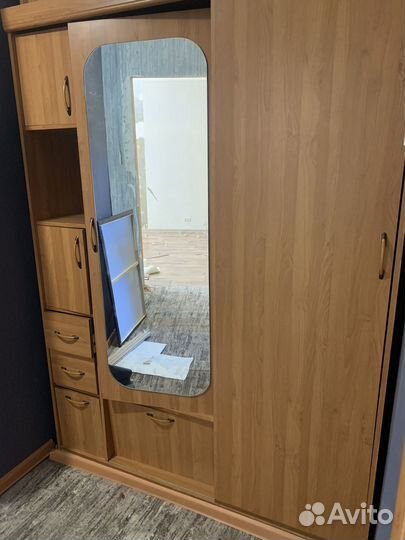 Шкаф в прихожую