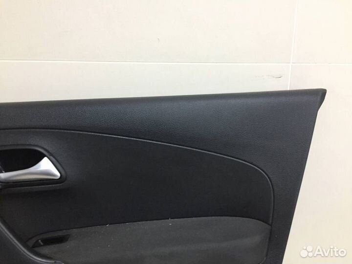 Обшивка двери передней правой Volkswagen Polo Sed