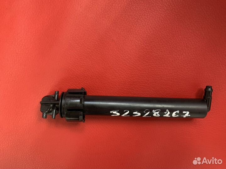 Форсунка омывателя фары правая Volvo Xc60 2018+