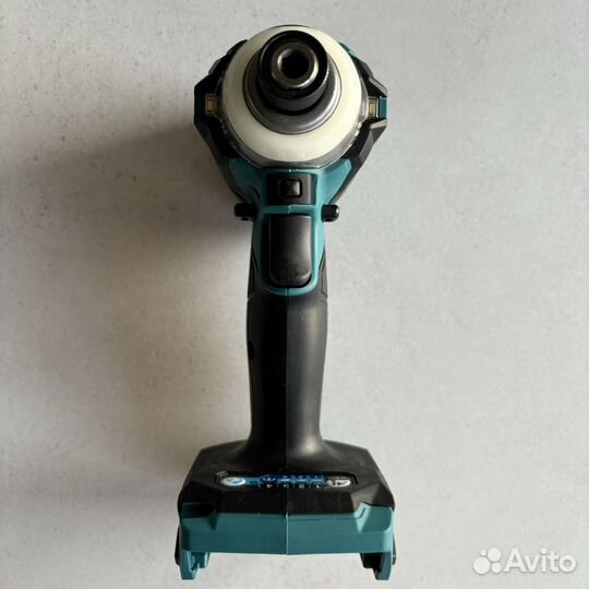 Винтоверт бесщеточный Makita XGT 40V TD001GZ