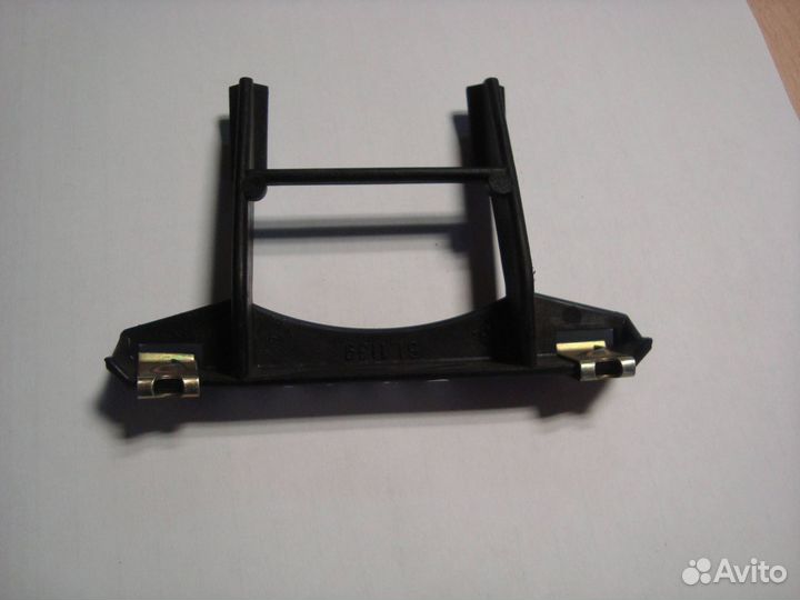 Кронштейн селектора кпп R129