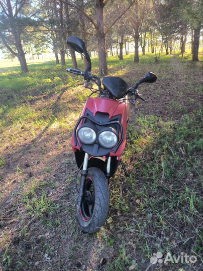 Продам скутер 80кубов