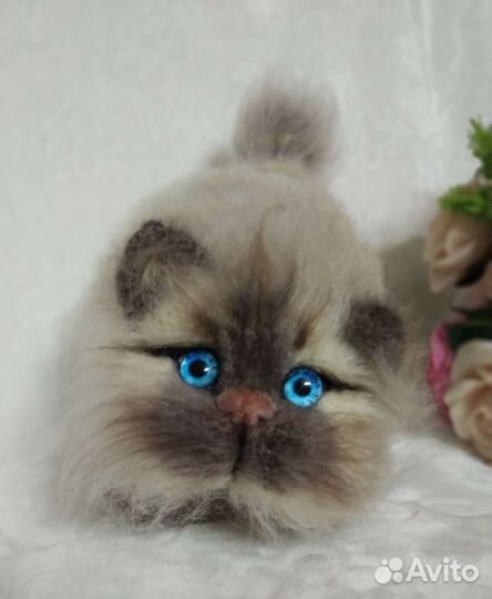Вязаная игрушка кошка