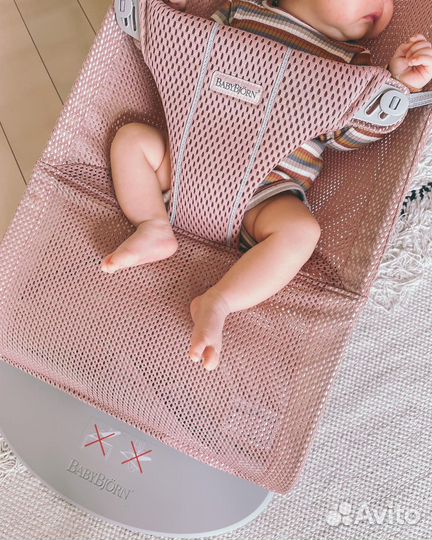 Прокат, аренда Шезлонг Bоuncer bаbybjorn