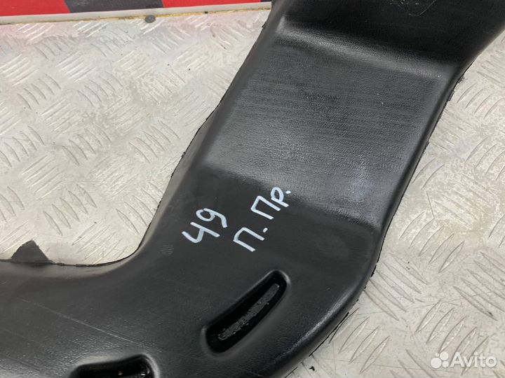 Б/У воздуховод передний правый Audi A6 С5 ALF 2.4