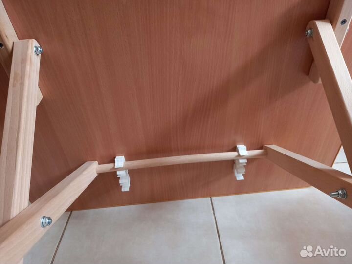 Детский стол и стул