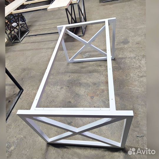 Компьютерный стол белый, большой компьютерный стол