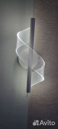 Настенный светильник бра с выключателем