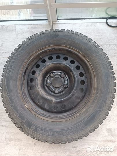 Nokian Hakkapeliitta 5 205/65 R15