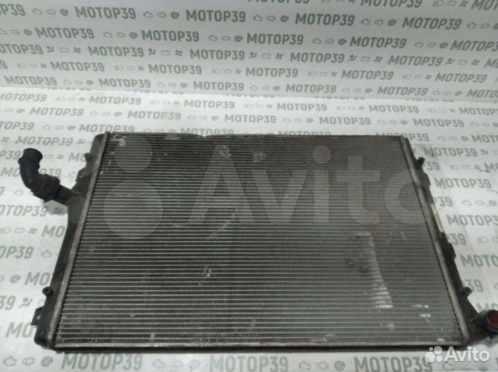 Радиатор охлаждения Volkswagen Passat B6 2.0TDI