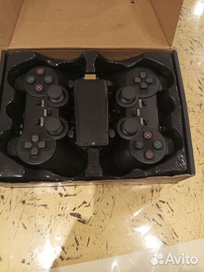 Игровая консоль