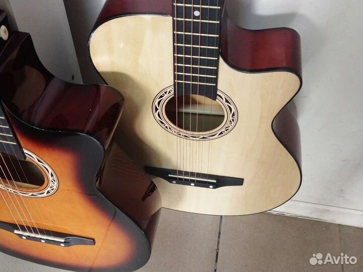 Гитара новая