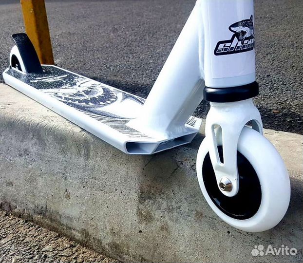 Самокат трюковой