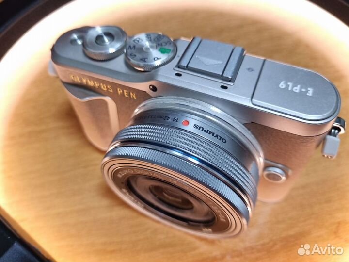 Olympus pen e pl9 в отличном состоянии