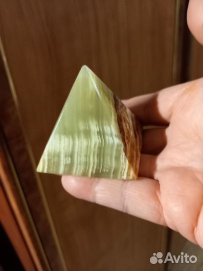 Сувенир Пирамидка из оникса, Размер 6*7см