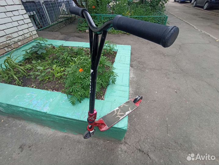 Трюковой самокат