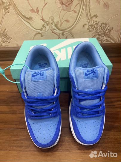 Nike SB Dunk Low Blue Raspberry