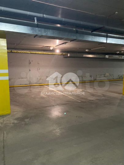 Машиноместо, 18 м²