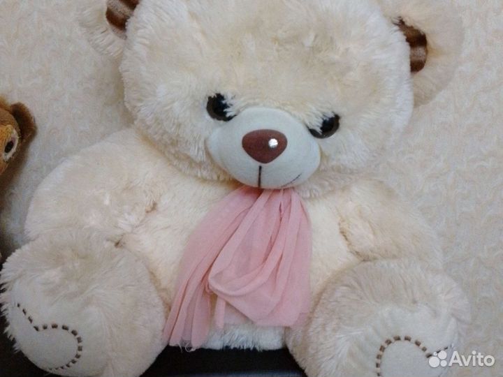Плюшевый медведь