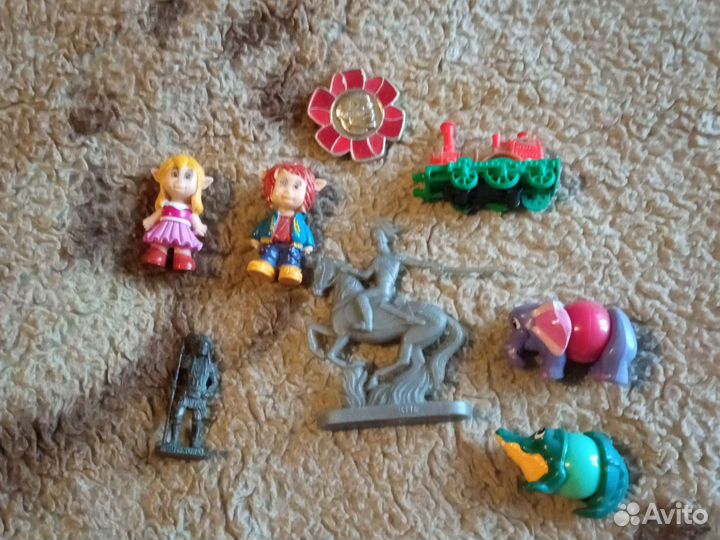 Киндер игрушки