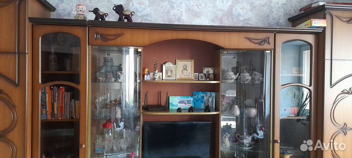 Стенка в гостиную бу