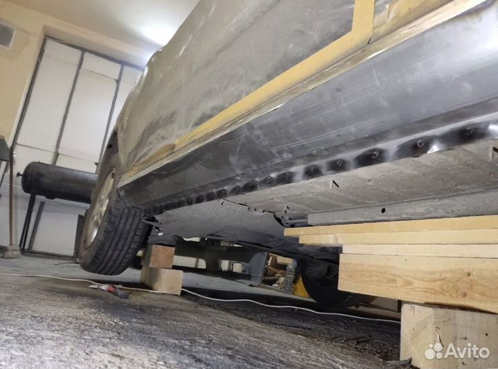 Пороги для Peugeot 308 2007-2014 (T7)