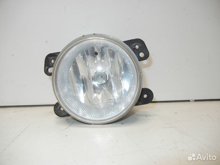 Фара противотуманная Jeep Grand Cherokee