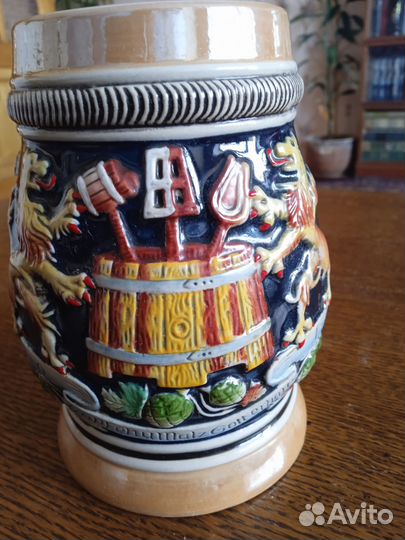 Пивная немецкая кружка