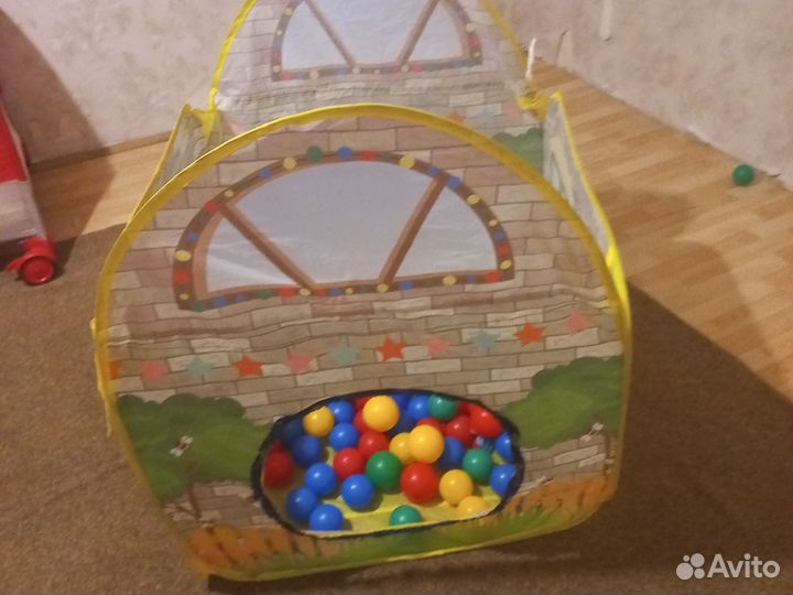 Сухой бассейн с шариками