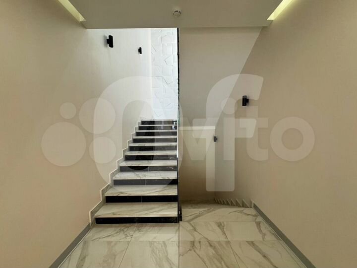 Продам здание, 1516 м²