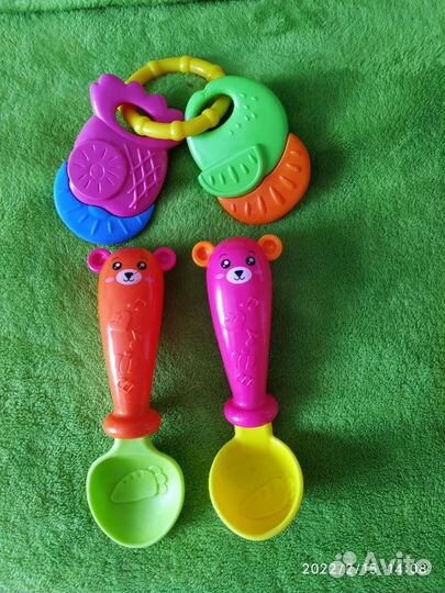Прорезыватель-погремушка