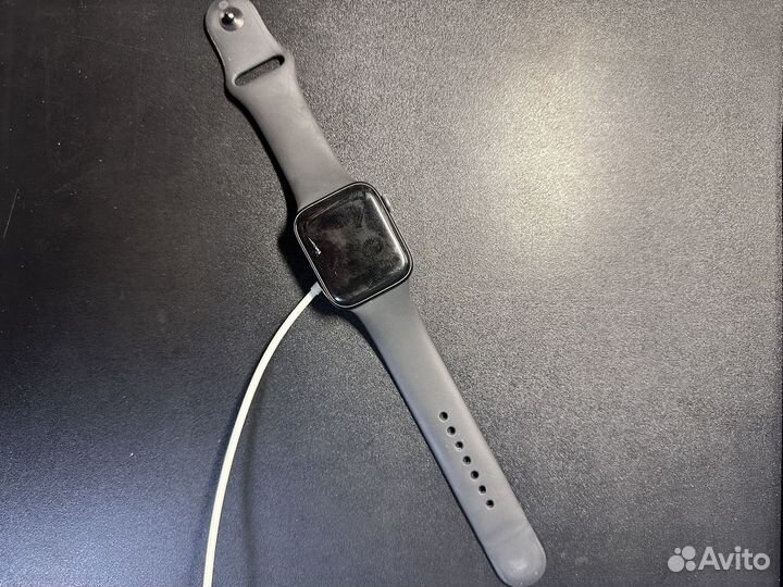 Apple watch series 5 44mm