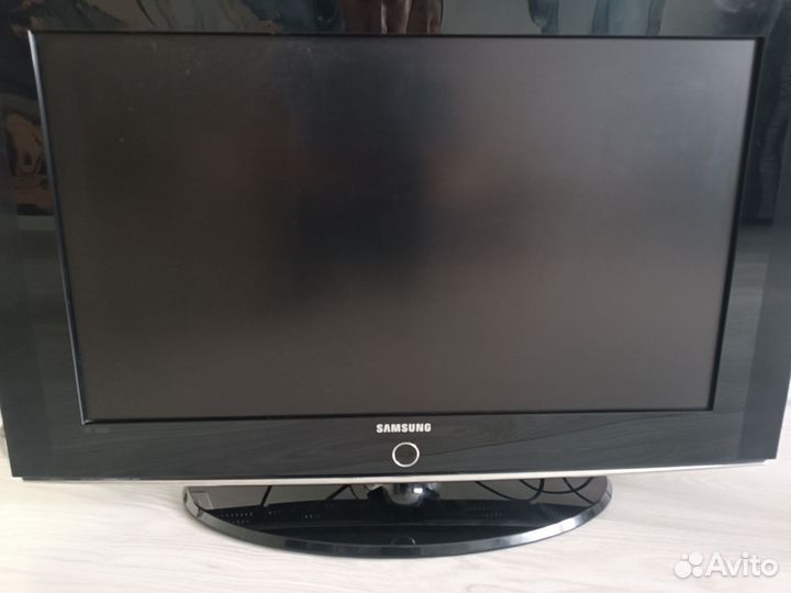 Телевизор LG le32s81b