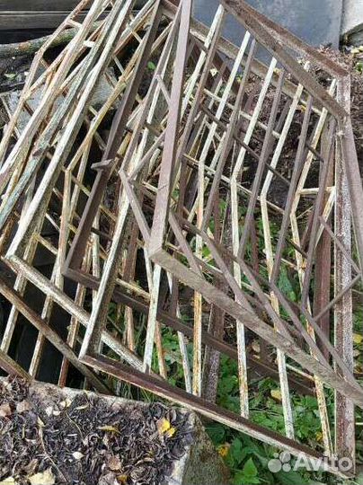 Металлически решетки на окна