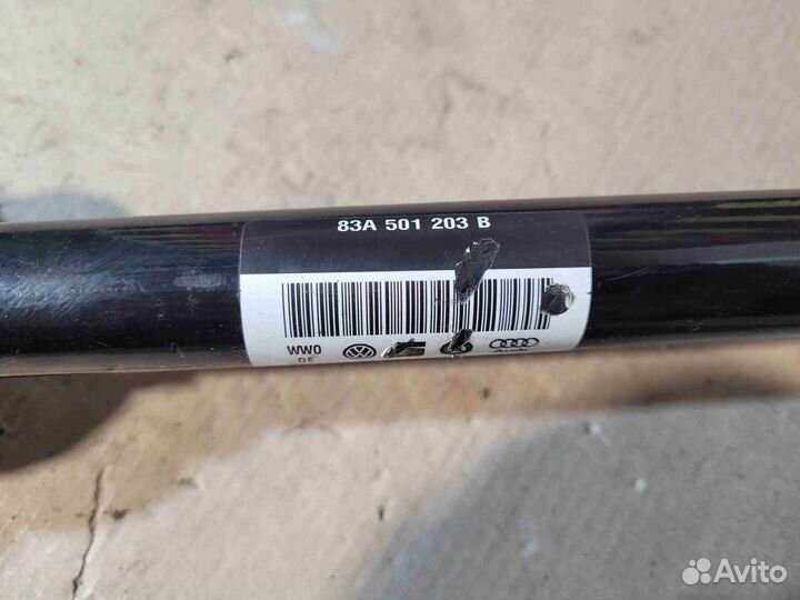 Полуось задняя (приводной вал, шрус) Audi RS Q3