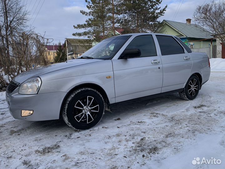 LADA Priora 1.6 МТ, 2011, 100 000 км