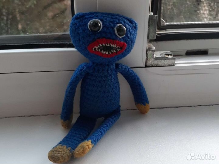 Хагги вагги ручной работы, любит играть в грязи