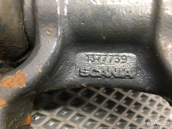 Кронштейн передней рессоры правый